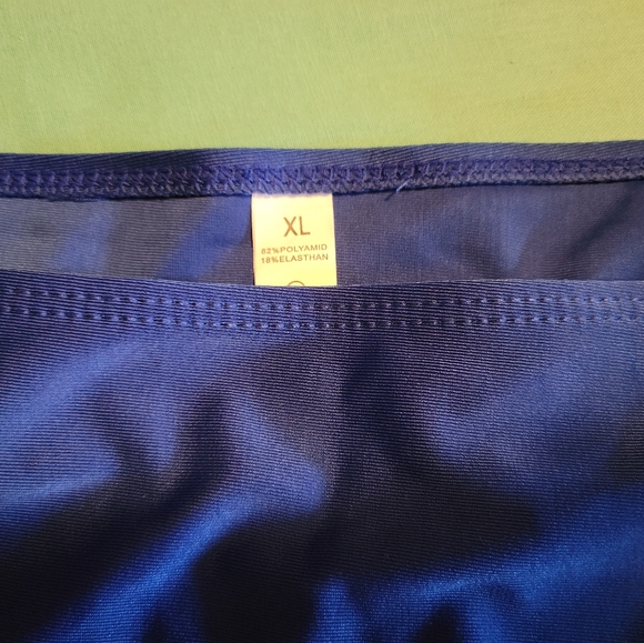 Vibrant Blue bathing suit - Picture 5 of 8